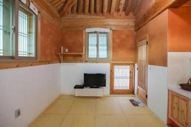 Youngwol Sosojeong Pension