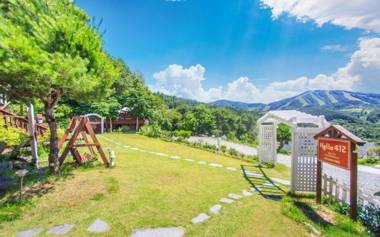 Hwangsung Hello 412 Pension