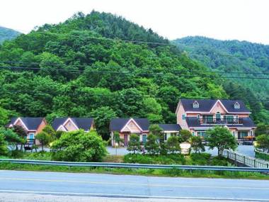 Hoengseong Jamjari Pension