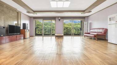 Namyangju Jeongwon Pension