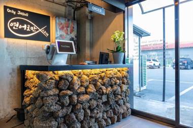 Sokcho W Spa Pool Villa B