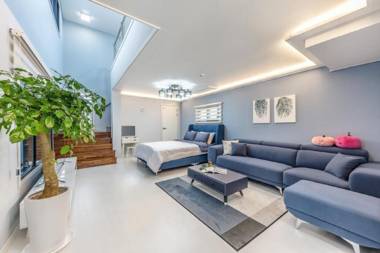 Goseong Shalala Poolvila