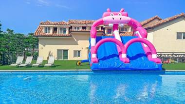 Goseong Belloci Kids Poolivilla