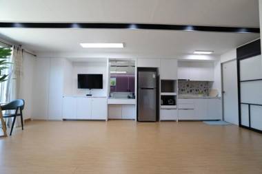 Goseong (Sokcho) Sujabyeol Pension