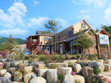 Daegwanryeong Haneulttang Pension