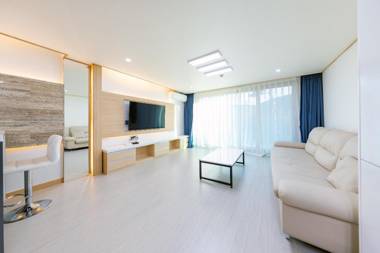 Sokcho Heidi Town House