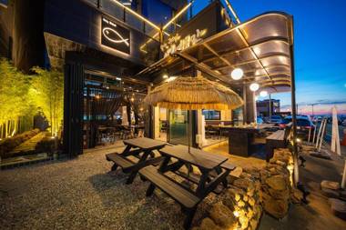 Sokcho Pool View Spa Pool Villa