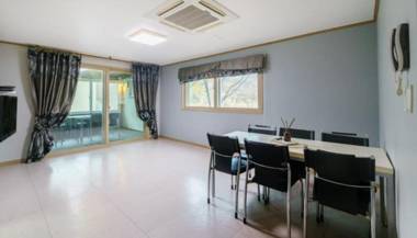 Gadulgi Garden Pension