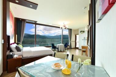 Moonlight Blue Pension