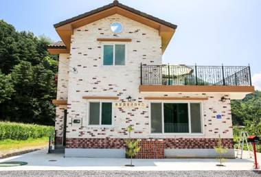 Poolip Family House(2020.07 OPEN)