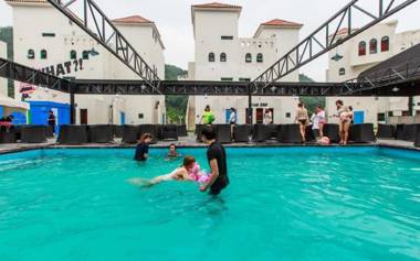 Chuncheon see and black pension