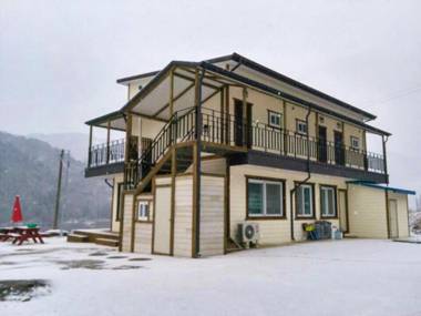 Kkeomeokda-ri Pension