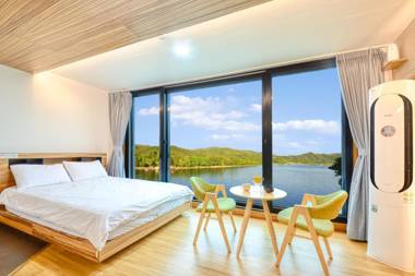 Gapyeong Rondavill Pension