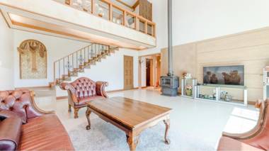 Gapyeng Santamaria Pension