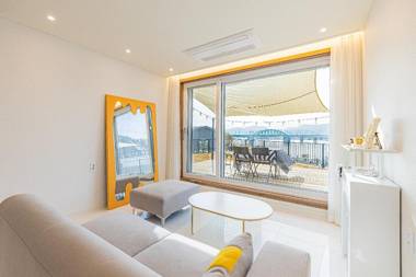 Chuncheon and Gapyeong New Merrygoround Pension