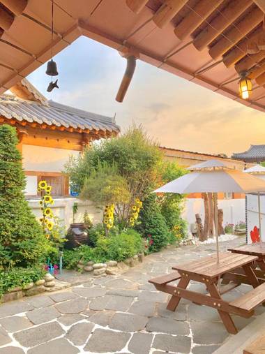 Jeonju Jangsu Hanok Pension