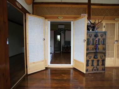 Ongoeul Hanok Guesthouse