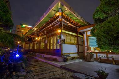Ddlanche Hanok Stay Guesthouse