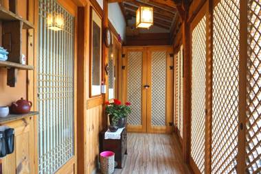 Gangneongjeon Hanok Stay