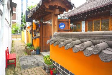 Gangneongjeon Hanok Stay