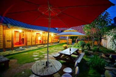 Jeonju Hanok Maeul Damso