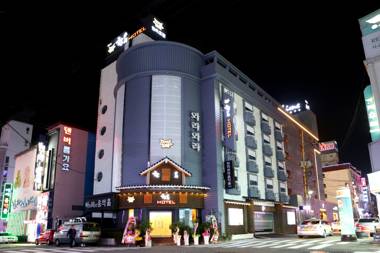 Hanok Hotel