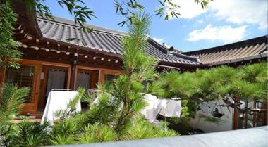 Jeonju Blue Cradle Hanok Pension