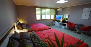 Jeonju hanokmaeul neoulgaji