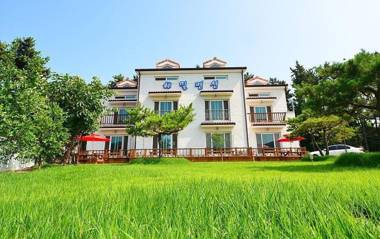 chunjangdae haemil pension