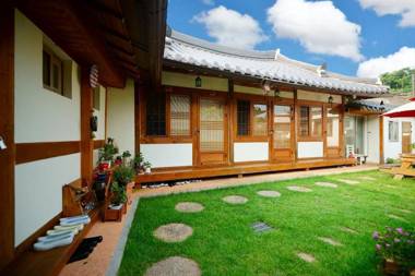 Jeonju hanok sukbak ggum