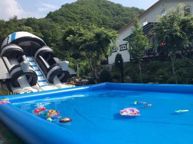 Alps Camping Pension