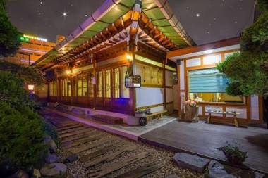 Jeonju Tteulanchae Hanok Pension