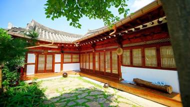 Jeonju Dalbithyang Pension
