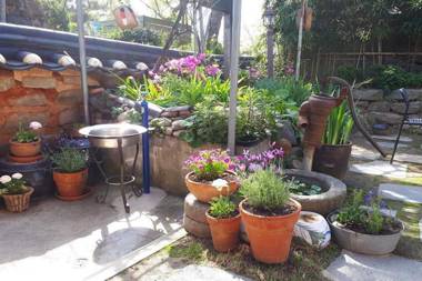 Jeonju Seongsim Hanok Stay Pension