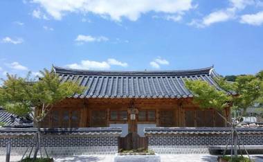 Jeonju Geunae Hanok Pension