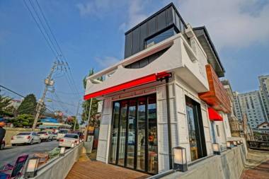 Gunsan Koolkooldalmong Guest House