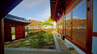 Jeonju Guigeoraesa Hanok Pension