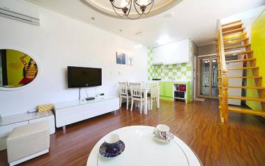 Terrace on the Cloud