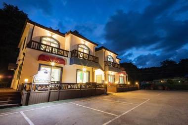 Gangneung Gyeongpo J Pension