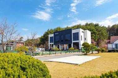 Gyeongpo Rosa Kids Poolvilla