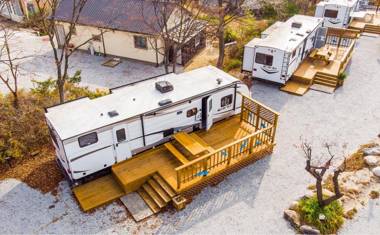 Gangneung Wow Park Caravan