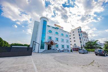 Gangneung Gyeongpodae Iris Stay