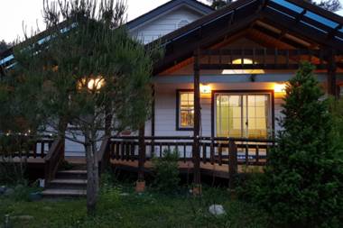Gangneung Sinnaneun Pension
