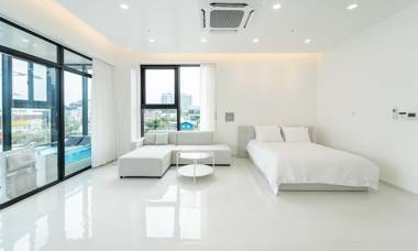 Gangneung Scaria Poolvilla