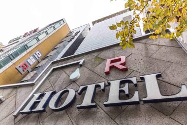Bucheon (Sangdong) R Hotel