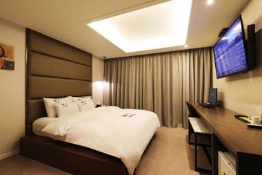 yongin M7 hotel