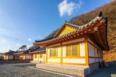 Yongin Hanok Pension Sujindang