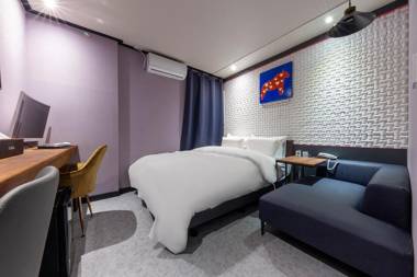 Cheonan Hotel Check-in