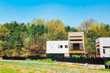 Cheongju Cheongnamdae Pool Villa