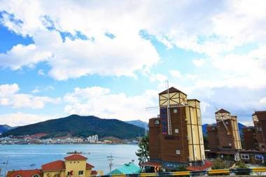 Poonchamaeul hiyasins